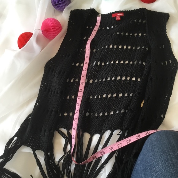 Bongo Knit Fringe Vest - Picture 6 of 8